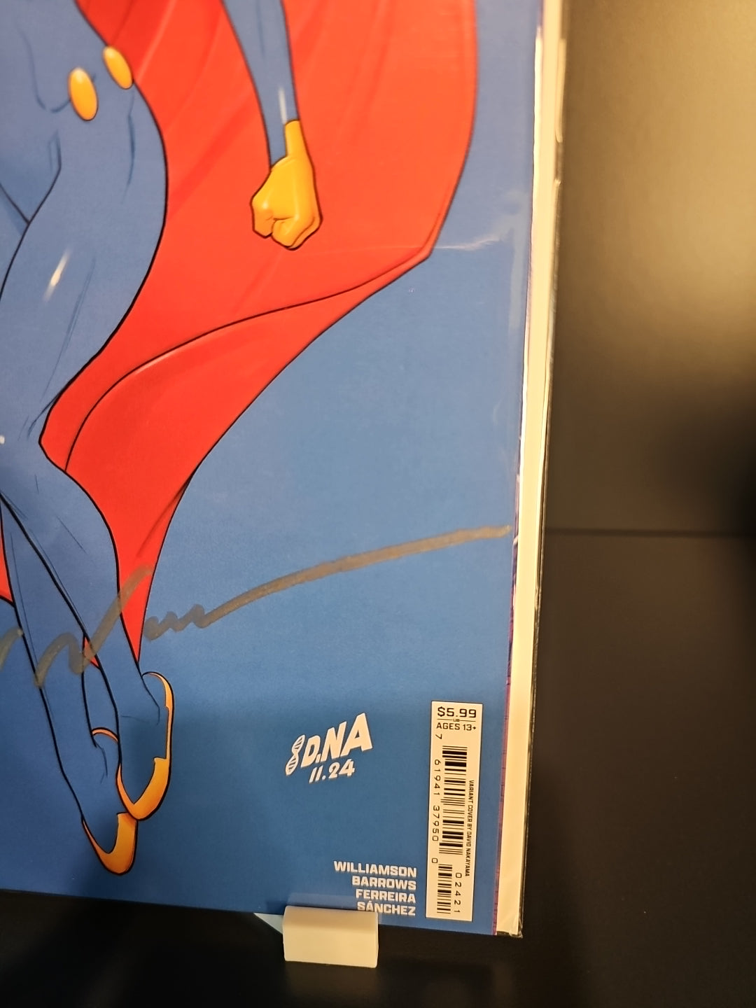 Superman #24 - Cover B - SIGNED By David Nakayama at NYCC w/COA
